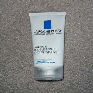 La Roche Posay double repair moisturizer just used for a tester